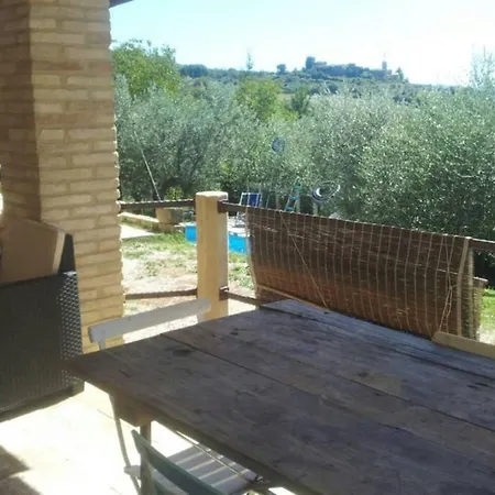Villetta Panoramica Tra Gli Olivi 펜션 *