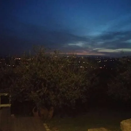 Villetta Panoramica Tra Gli Olivi 펜션 *