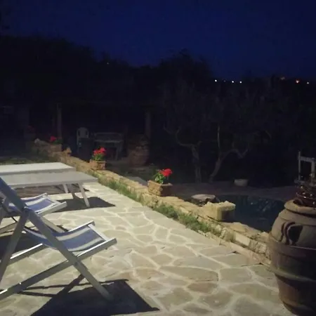 Villetta Panoramica Tra Gli Olivi *